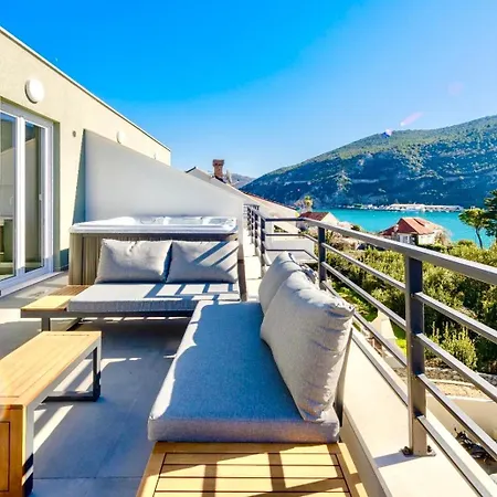 Mokos Modern With Sea View And Jacuzzi 아파트