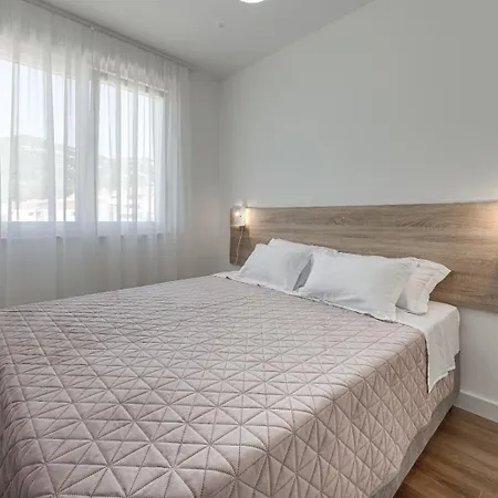 Mokos Modern With Sea View And Jacuzzi * 두브로브니크