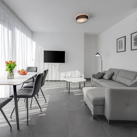 Apartman Mokos Modern With Sea View And Jacuzzi *