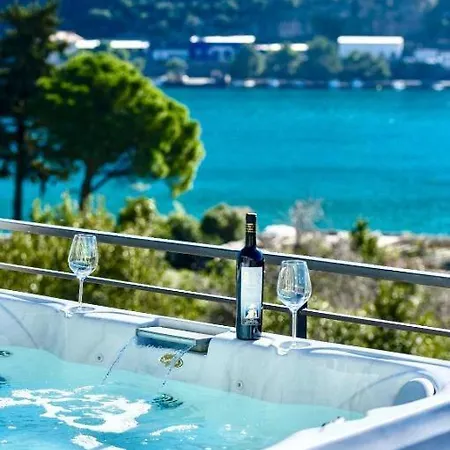 Mokos Modern With Sea View And Jacuzzi