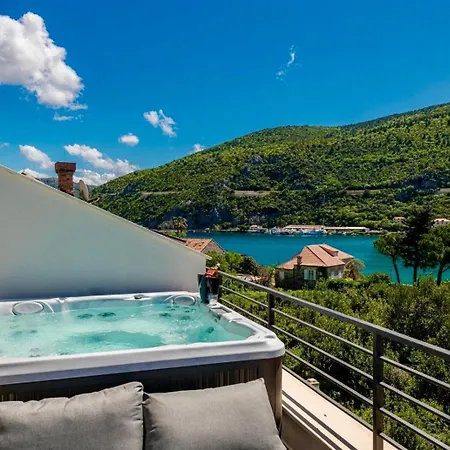 Mokos Modern With Sea View And Jacuzzi *