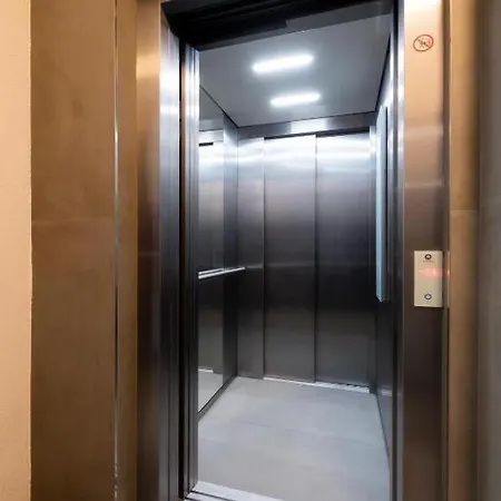 Mokos Modern With Sea View And Jacuzzi Appartamento *