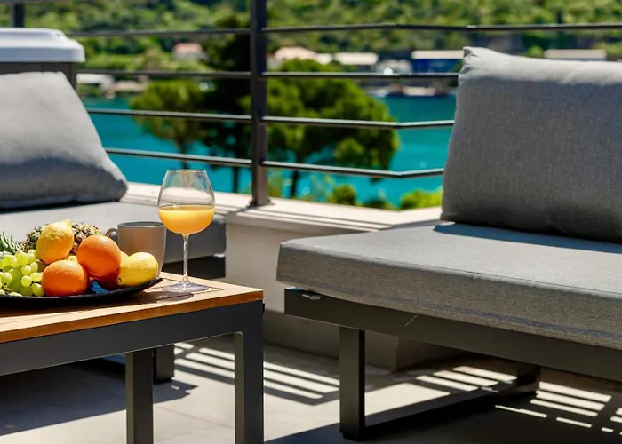 Mokos Modern With Sea View And Jacuzzi *