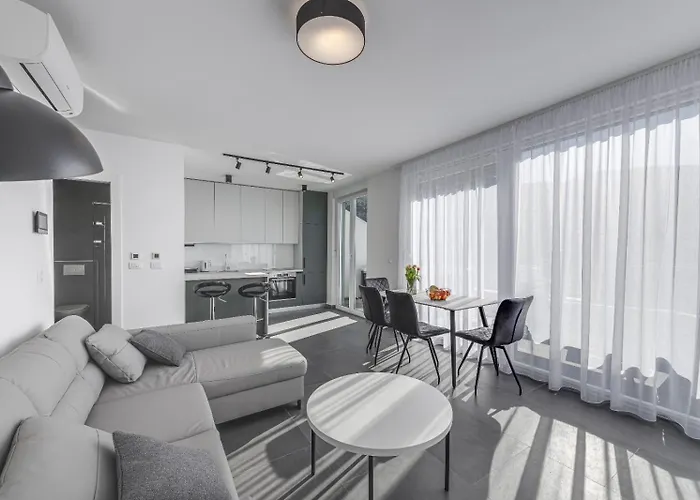 Appartamento Mokos Modern With Sea View And Jacuzzi Ragusa